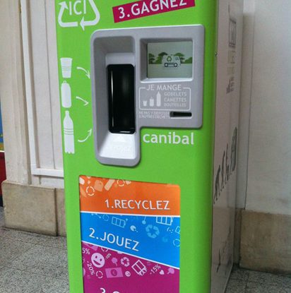 Photo d'une machine Canibal, recycleuse de canettes